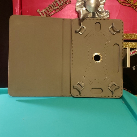 Universal Table case - Picture 2 of 4